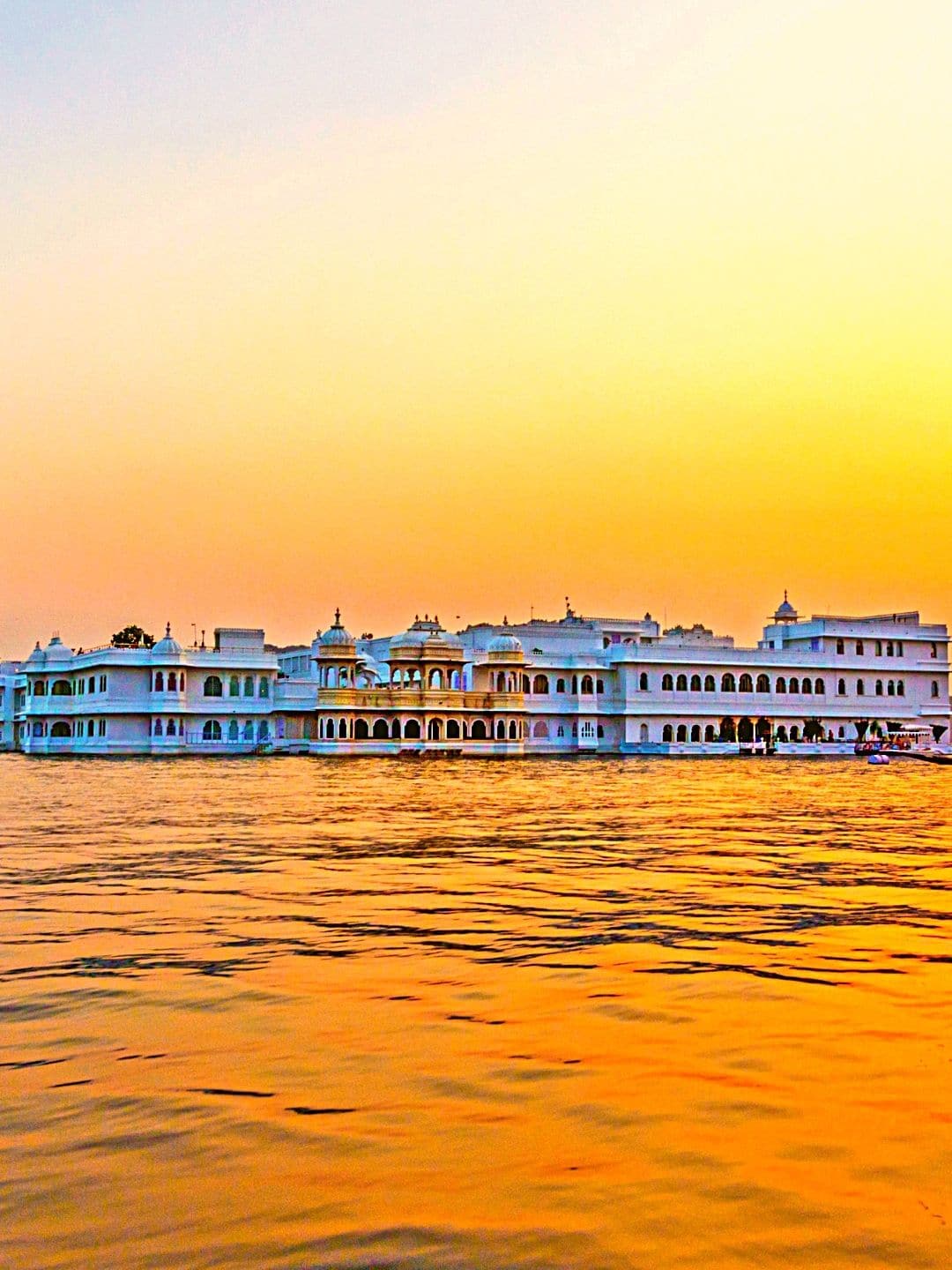 WATCH: Top 10 MUST-SEE Places in Udaipur - INDIA Trotter