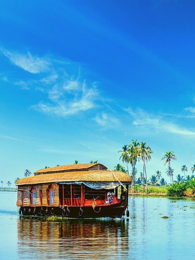 Ein Tag auf dem Hausboot in den Backwaters von Kerala