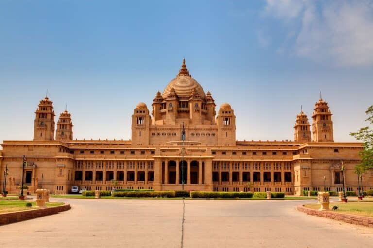 Tour package for Jodhpur featuring Umaid Bhawan Palace showing craft traditions and royal city landmarks