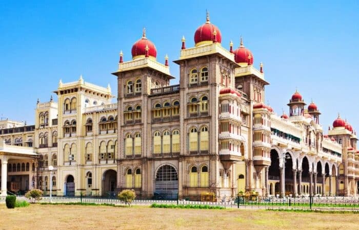 Paquete turístico de Bangalore a Mysore en una experiencia patrimonial cuidadosamente seleccionada.