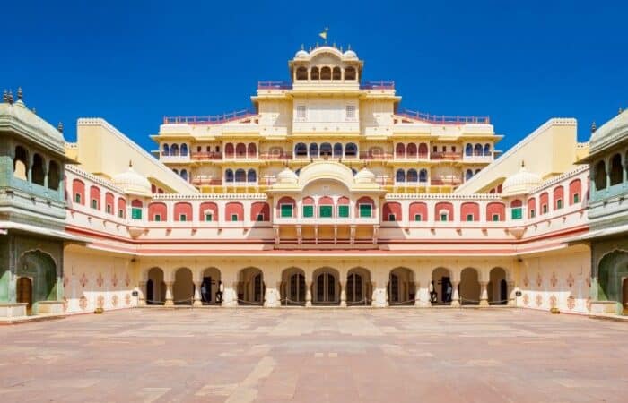 Best Golden Triangle tour packages with Delhi heritage and Agra monuments with Taj Mahal, Delhi and Jaipur heritage landmarks