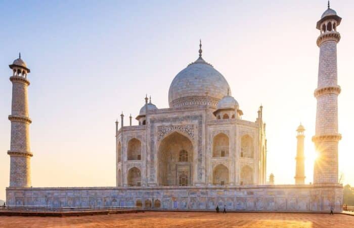 Delhi Agra tour package 3 days with Taj Mahal and Jaipur in one short trip with Taj Mahal, Delhi and Jaipur heritage landmarks