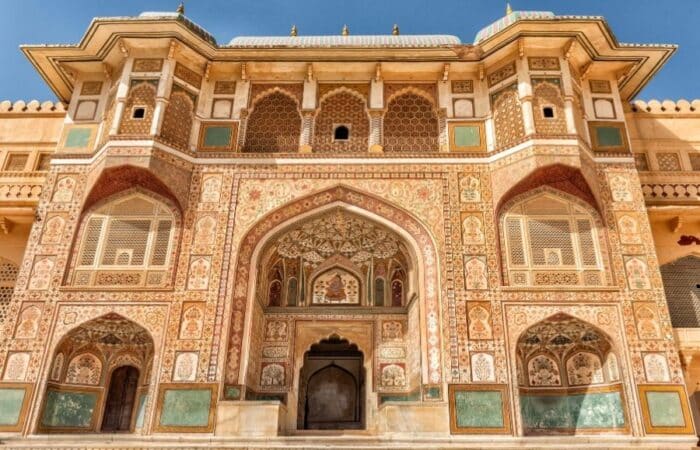 Golden Triangle tour 3 days with the Taj Mahal and Jaipur palaces with Taj Mahal, Delhi and Jaipur heritage landmarks