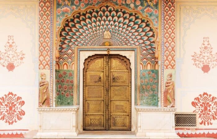Golden Triangle tour India with the Taj Mahal, forts and palace hotels with Taj Mahal, Delhi and Jaipur heritage landmarks
