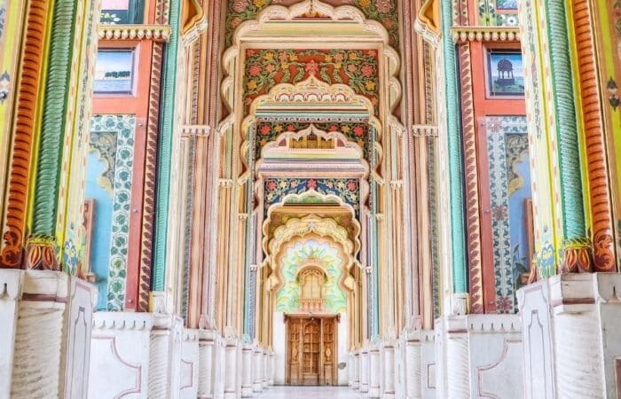 Jaipur city tour package with heritage walks and private guide service with Taj Mahal, Delhi and Jaipur heritage landmarks