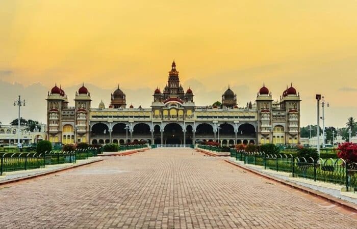 Paquete turístico a Mysore como viaje cultural de lujo privado.