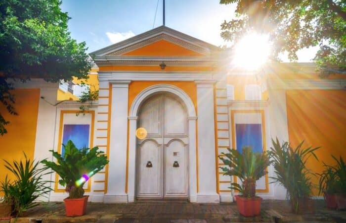 pondicherry and mahabalipuram tour package with temples, old cities and local traditions