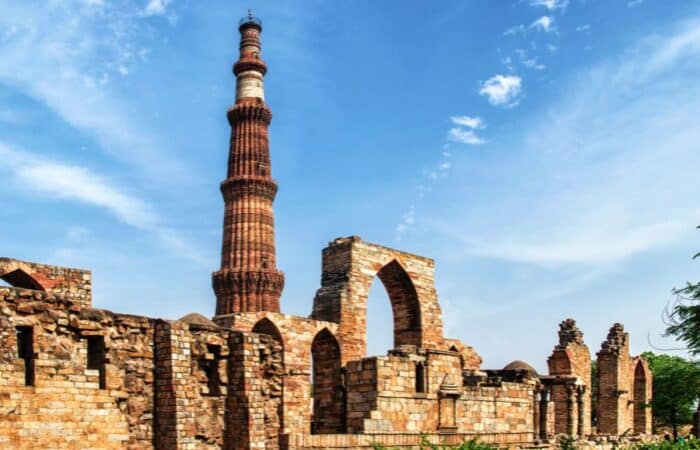 rajasthan tour package from udaipur with forts, palaces and desert heritage