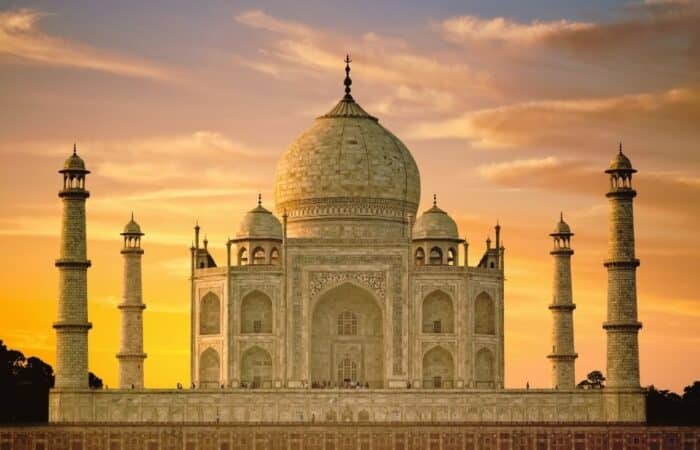 same day agra tour with Taj Mahal, Delhi and Jaipur heritage landmarks