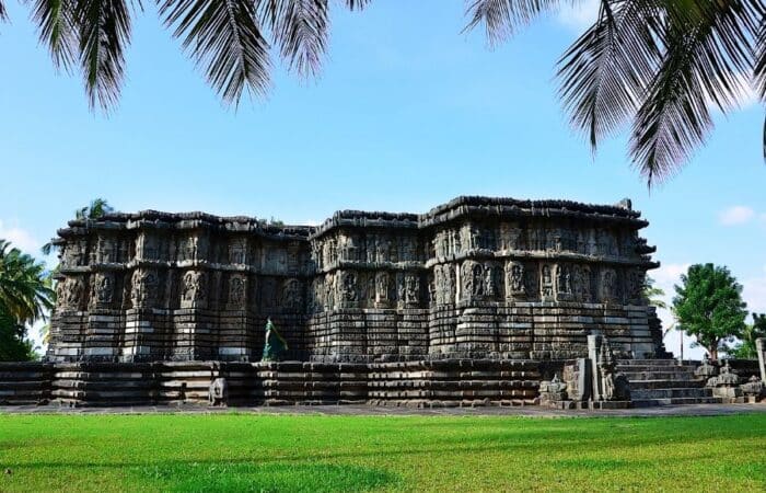 south india temple tour with temples, old cities and local traditions