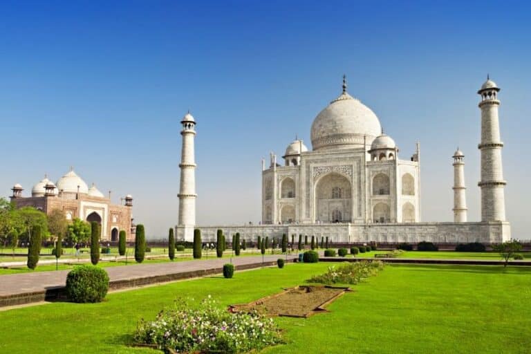 Taj Mahal tour operator for a short Delhi Agra Jaipur private journey in a bespoke North India heritage journey