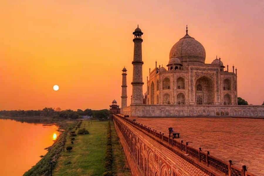 taj mahal tour