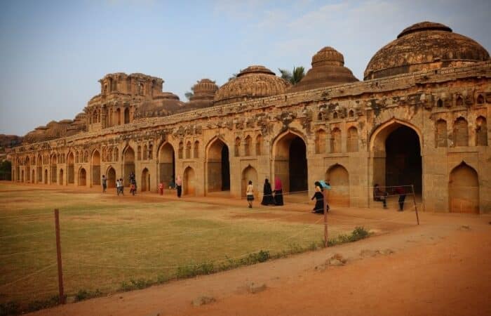tour hampi with temples, old cities and local traditions