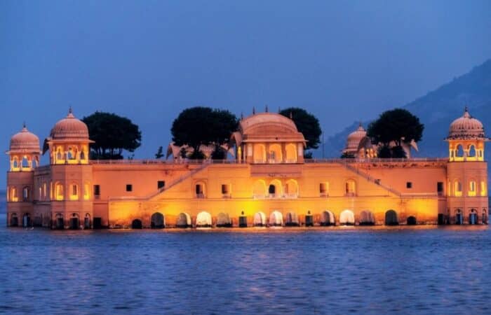 Tour package for Jaipur with Amber Fort and royal city highlights in a bespoke North India heritage journey