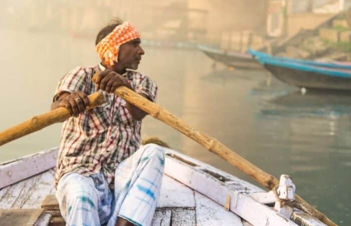 varanasi tour package with temples, old cities and local traditions