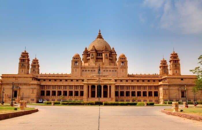 india rajasthan tours with private guides and palace country scenery